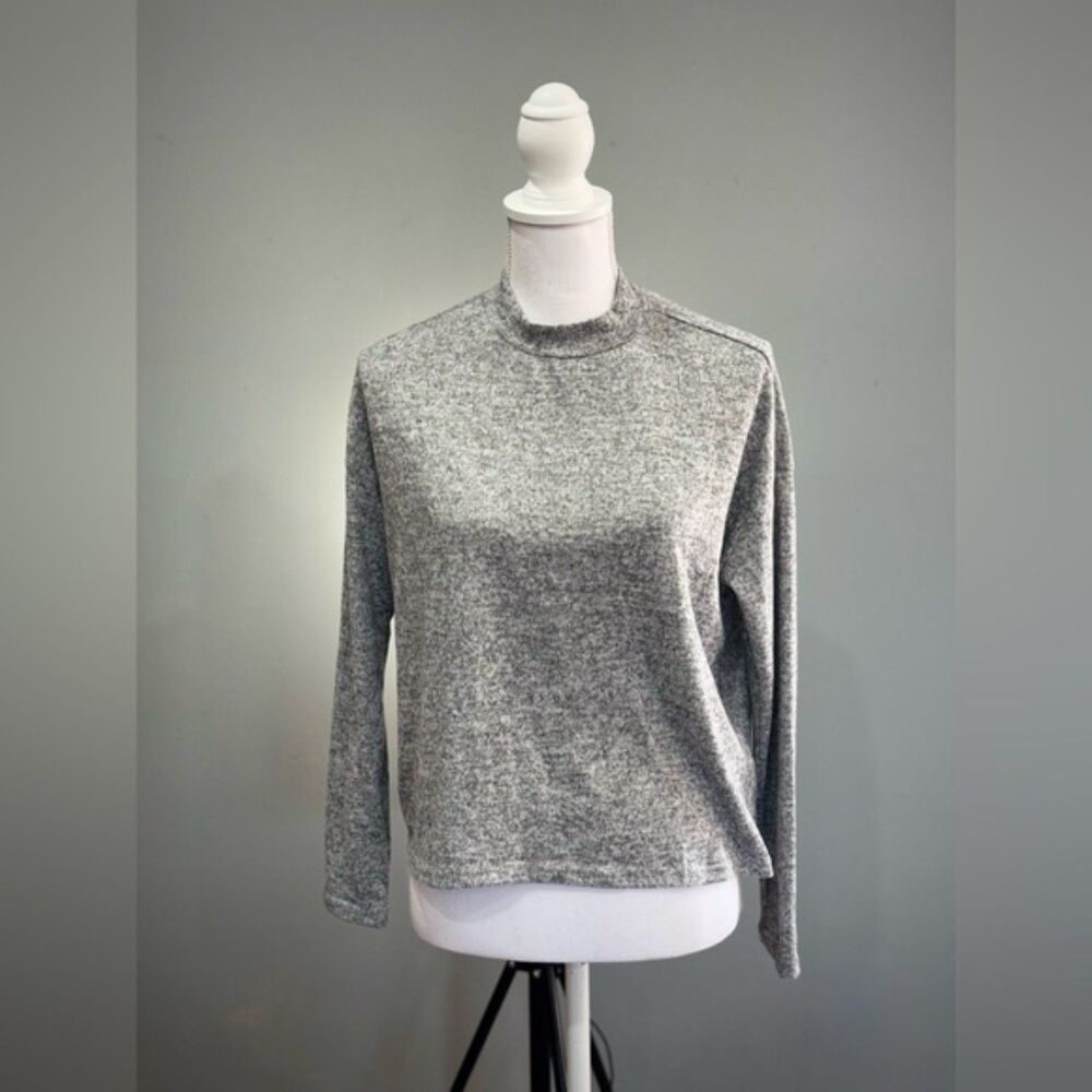 CLEARANCE! Gray Boutique Mock Neck Sweater Size S NWT